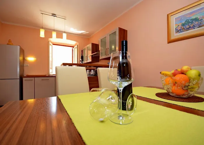 Διαμέρισμα Martina *