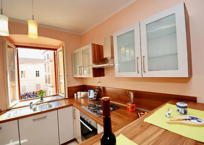 Martina Ζαντάρ